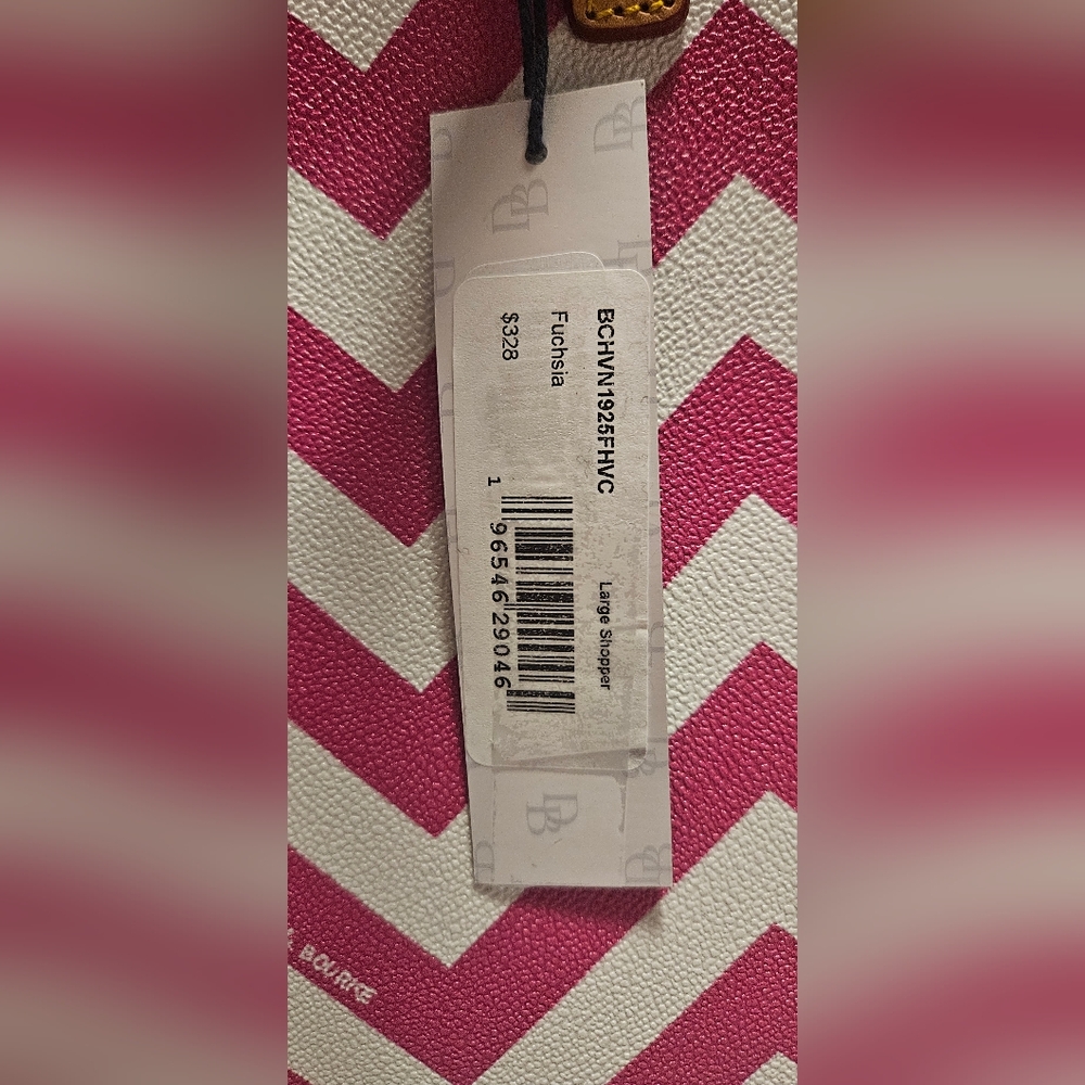 NWT Dooney & Bourke Large Shopper Tote W/ Zipper Closure: Fuchsia/White Chevron - Picture 8 of 11